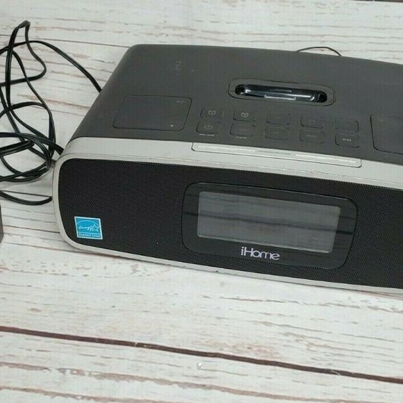 iHome Model Ip90 am/FM alarm Clock Radio - Picture 2 of 11